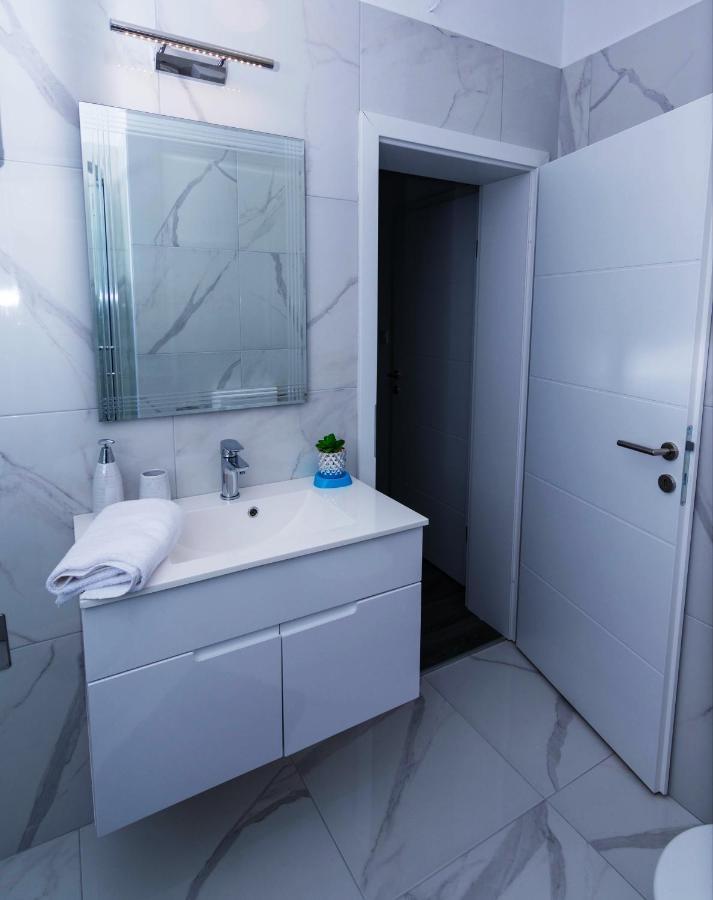 Apartments Samac Шибеник Екстер'єр фото