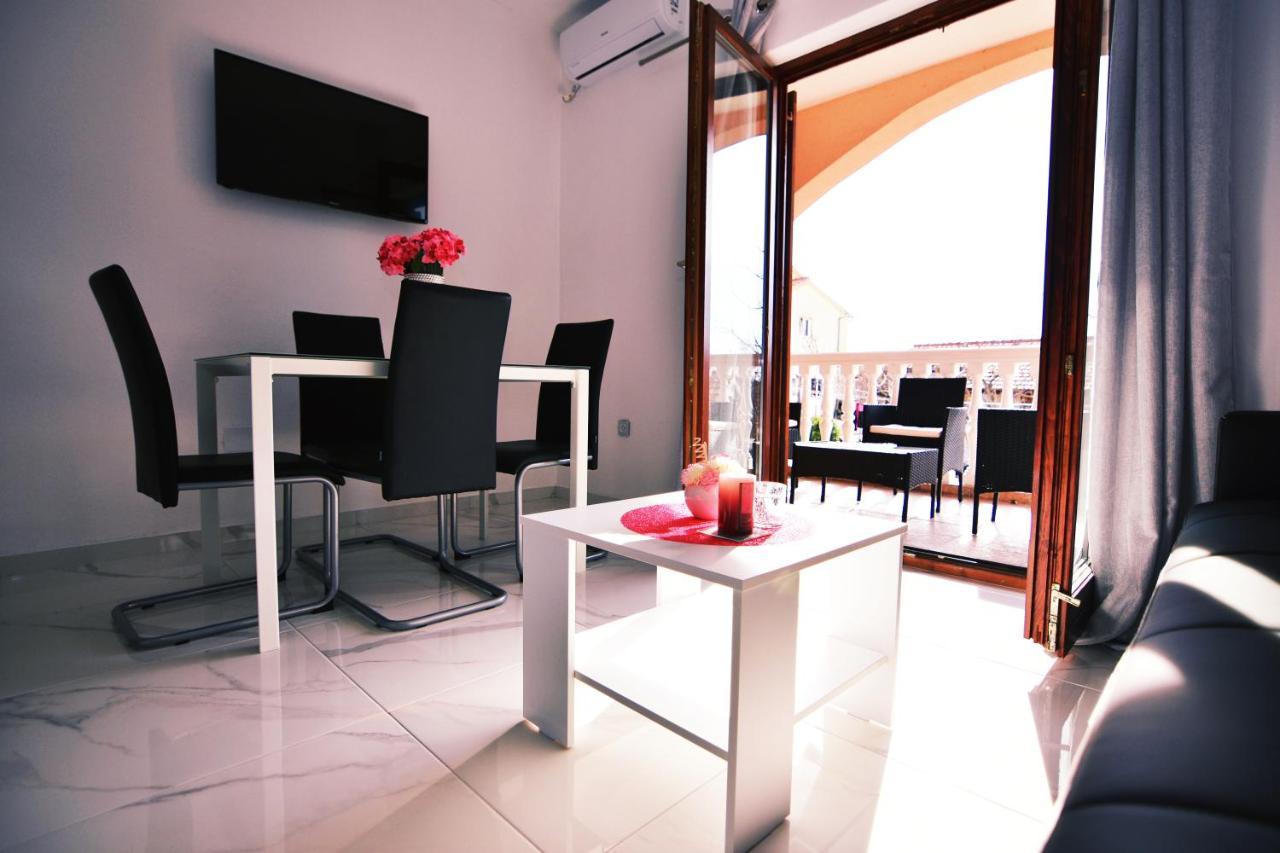 Apartments Samac Шибеник Екстер'єр фото