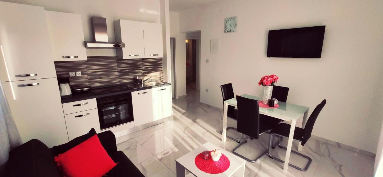 Apartments Samac Шибеник Екстер'єр фото