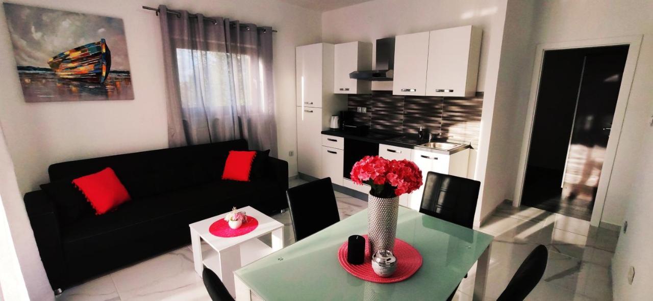 Apartments Samac Шибеник Екстер'єр фото